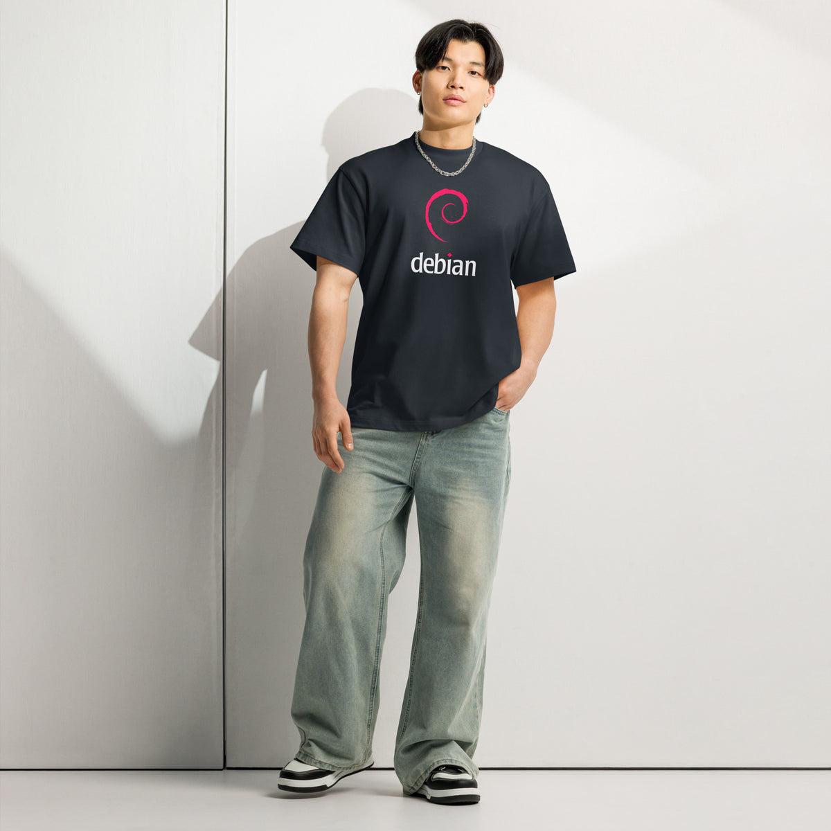 Linux Debian Classic Logo - Men’s box tee